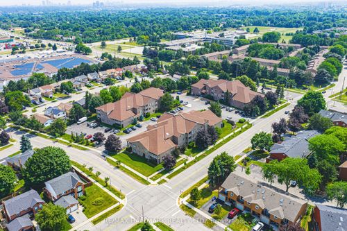 6-3050 Pinemeadow Dr, Burlington, ON, L7M3X5 | Card Image