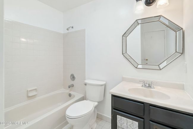81D - 231 Atlantic St, Condo with 2 bedrooms, 2 bathrooms and 2 parking in Keyport NJ | Image 12
