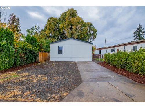 3025 Brown Rd Ne, Salem, OR, 97305-2714 | Card Image
