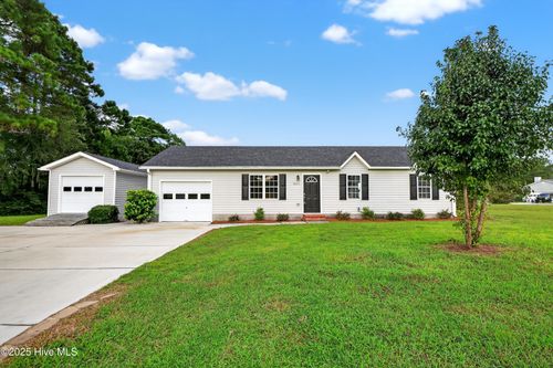 201 Mesquite Dr, Hubert, NC, 28539-4385 | Card Image