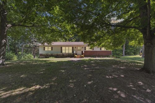 30-acres-3842 125th Ave, Allegan, MI, 49010-9478 | Card Image