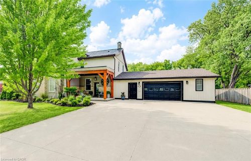 35 Schweitzer St, Kitchener, ON, N2K1B5 | Card Image
