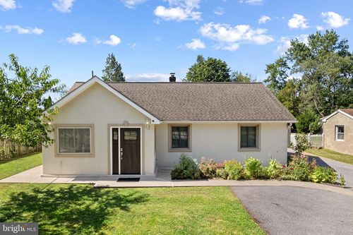 1402 Sterigere St, West Norriton, PA, 19403-2916 | Card Image