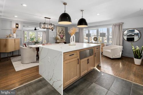 2813 James Dr, ALEXANDRIA, VA, 22303-1338 | Card Image