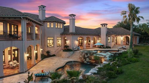 104 S Angel Light Dr, SPICEWOOD, TX, 78669-6913 | Card Image