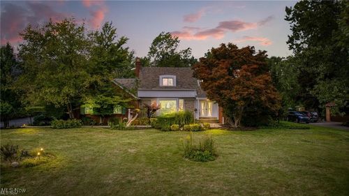 28049 Gates Mills Blvd, Pepper Pike, OH, 44124-4727 | Card Image