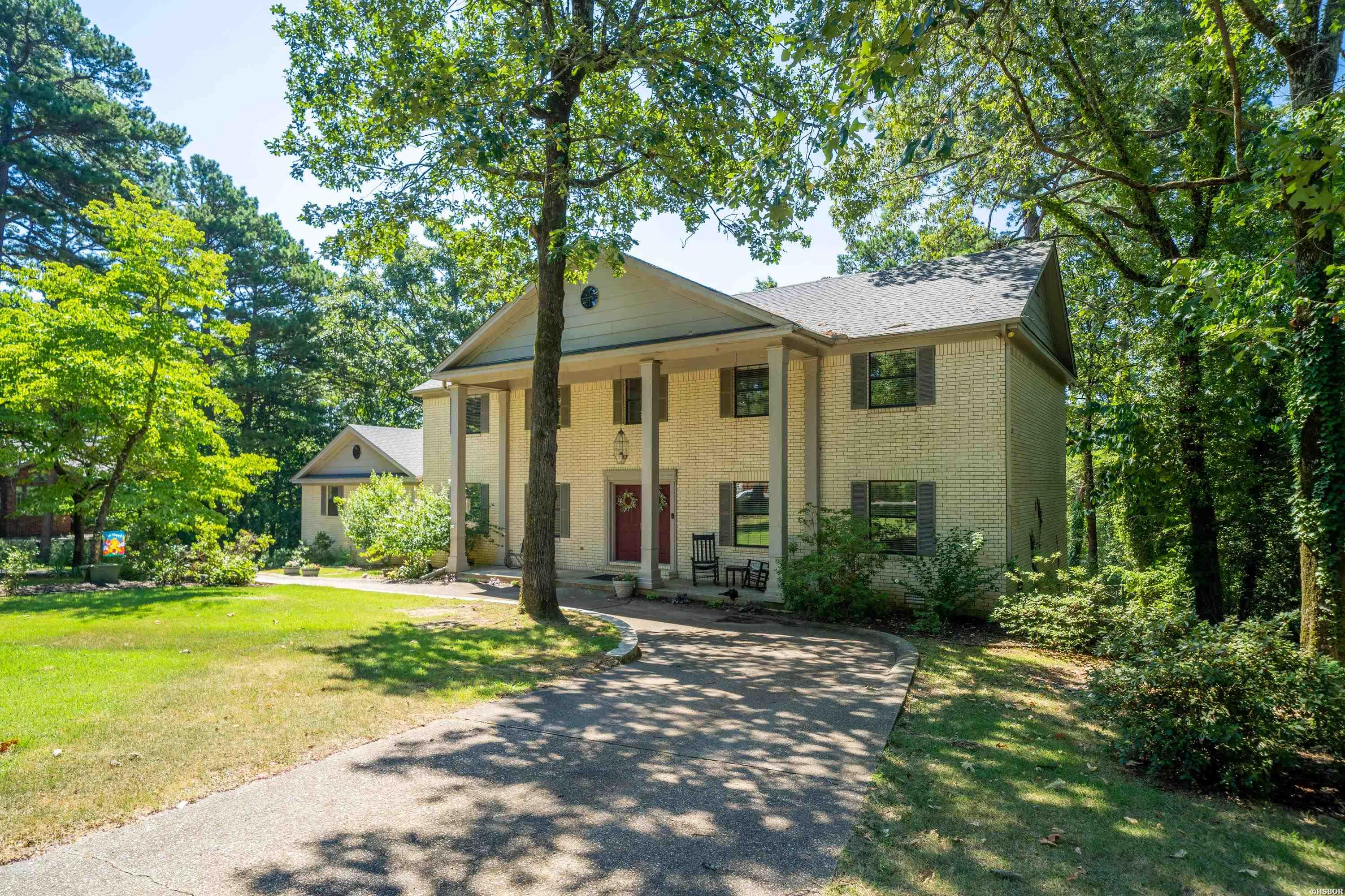 Whispering Hills St, Hot Springs National Park, AR 71901