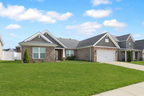5610 Belmont Dr, Newburgh, IN, 47630-7311 | Card Image