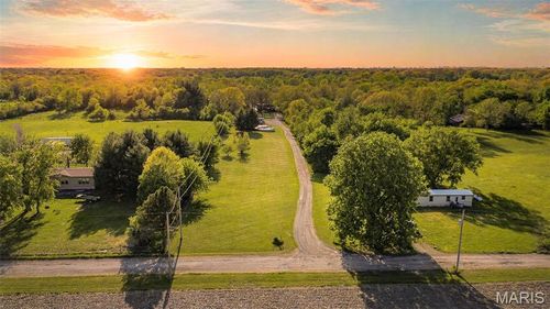 343 Prairie Ln, Alton, IL, 62002-9414 | Card Image