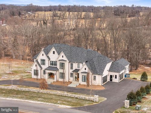 37291 Seabiscuit Park Pl, MIDDLEBURG, VA, 20117-3286 | Card Image