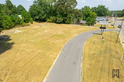 903 Shreveport Rd, Minden, LA, 71055-3831 | Card Image