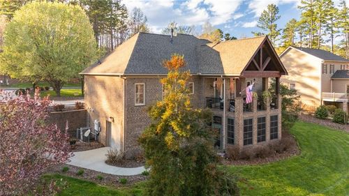 2626 Fox Ridge Rd, Asheboro, NC, 27205-8911 | Card Image