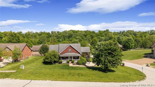 7805 Rain Creek Dr, Henryville, IN, 47126-8885 | Card Image