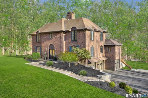 75 Lilac Ln, Easton, CT, 06612-2065 | Card Image