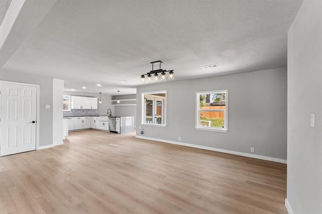 5210 Verdome Ln, House other with 3 bedrooms, 2 bathrooms and 1 parking in Houston TX | Image 5