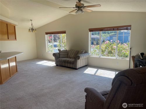 60-1785 Douglas Rd, Friday Harbor, WA, 98250-7142 | Card Image