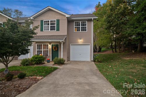 309 Wiltshire Cir, Fletcher, NC, 28732-8315 | Card Image