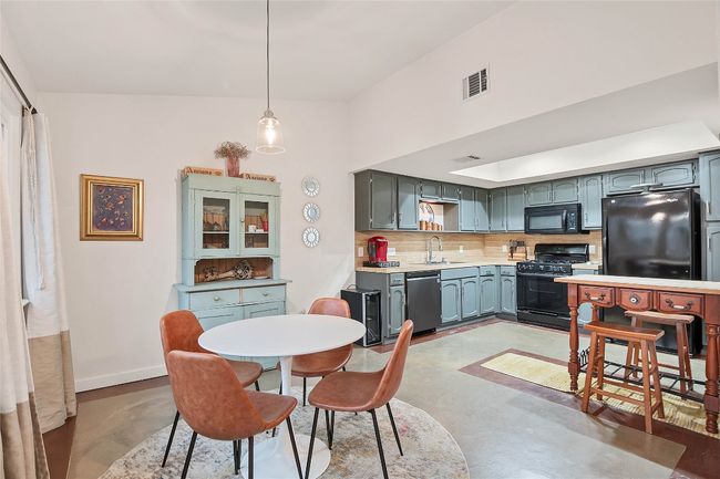 9458 Singing Quail Dr, Condo with 2 bedrooms, 2 bathrooms and 4 parking in Austin TX | Image 9