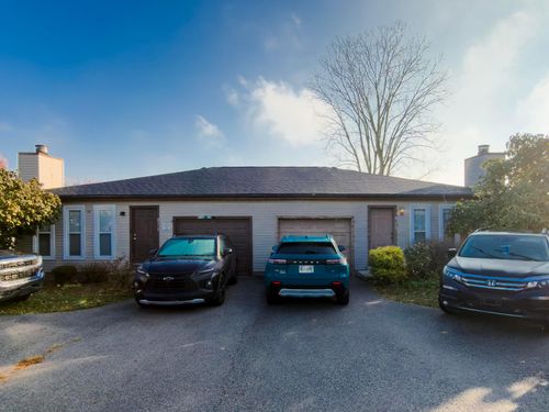 8108 Smoky Row Rd, Powell, OH, 43065-7500 | Card Image