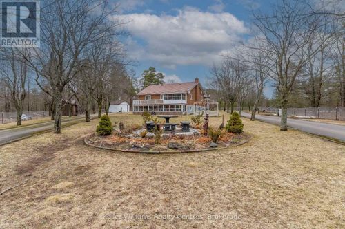 58 Allister Pl, Sauble Beach, ON, N0H2G0 | Card Image