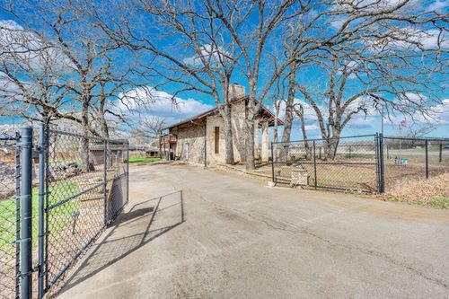 1185 Lakewood Cir, Alvarado, TX, 76009-6876 | Card Image