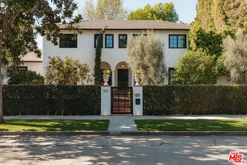 953 S Longwood Avenue, Los Angeles, CA, 90019 | Card Image