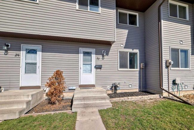 30 - 6020 Temple Drive Ne, Home with 2 bedrooms, 1 bathrooms and 1 parking in Calgary AB | Image 4