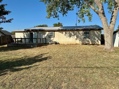 420 N Wolfley Street, House other with 3 bedrooms, 2 bathrooms and null parking in Elk City OK | Image 2