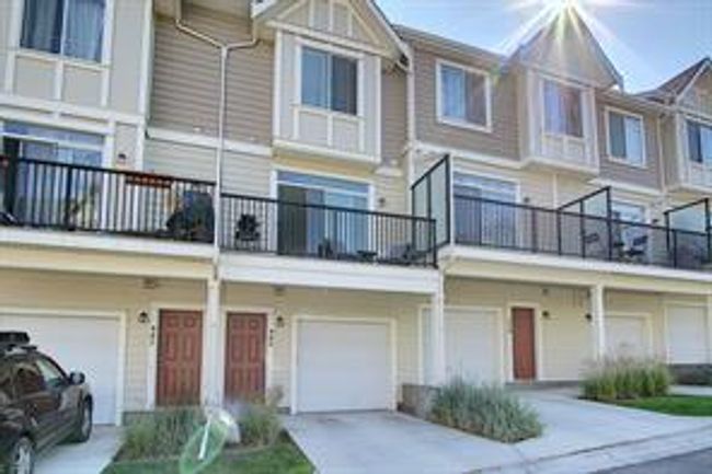 960 Sherwood Blvd Nw, Home with 3 bedrooms, 2 bathrooms and 2 parking in Calgary AB | Image 33