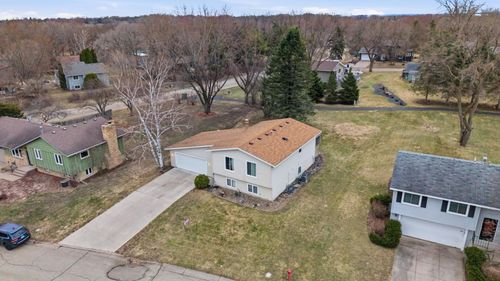 112302 Baxter Ct, Chaska, MN, 55318-1503 | Card Image