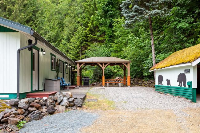 6412 Rockwell Drive, House other with 3 bedrooms, 2 bathrooms and null parking in Harrison Hot Springs BC | Image 36