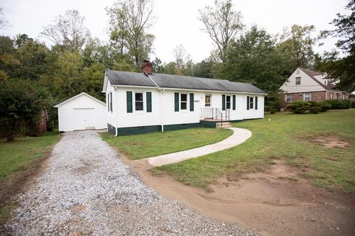 4320 Drakes Main St, Drakes Branch, VA, 23937-2956 | Card Image