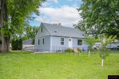1109 Adams St, Mankato, MN, 56001-4251 | Card Image