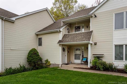 24 Millbrook Ct, Newington, CT, 06111-2068 | Card Image