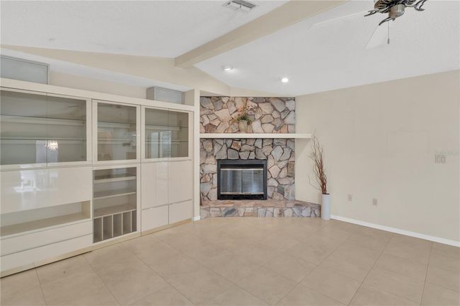 5078 Florentine Ct, House other with 3 bedrooms, 3 bathrooms and null parking in Spring Hill FL | Image 7