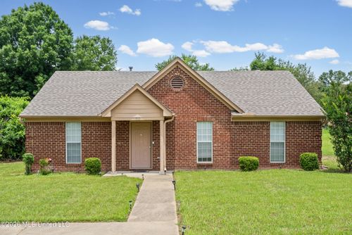 1810 Dorchester Dr, Southaven, MS, 38671-5733 | Card Image