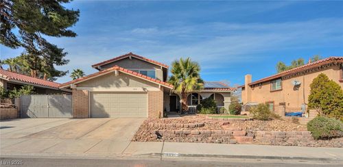 3835 Spitze Dr, Las Vegas, NV, 89103-2425 | Card Image