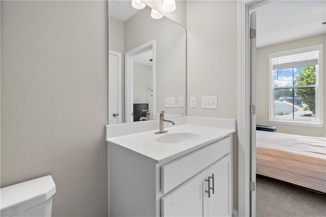945 Catamaran Ct, Townhouse with 3 bedrooms, 4 bathrooms and null parking in Alpharetta GA | Image 40