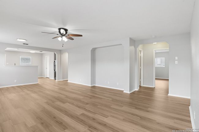 109 Creek Run, House other with 3 bedrooms, 2 bathrooms and null parking in Cibolo TX | Image 5