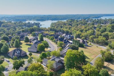 Welcome Home to 114 Dalton Cir in Winston Hills Subd in Hendersonville, TN! A short walk to Old Hickory Lake! | Image 1