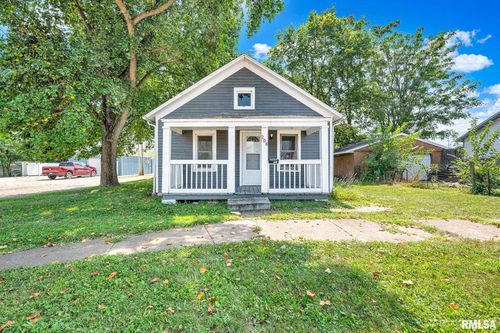 208 Fayette St, Pekin, IL, 61554-4028 | Card Image