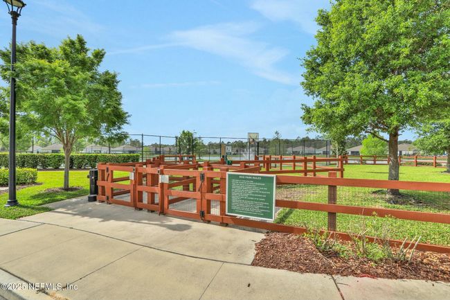 3922 Cloverdale Ct, House other with 3 bedrooms, 2 bathrooms and null parking in MIDDLEBURG FL | Image 57