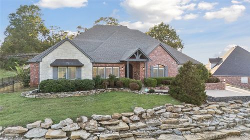 324 44th St, Sand Springs, OK, 74063-3168 | Card Image