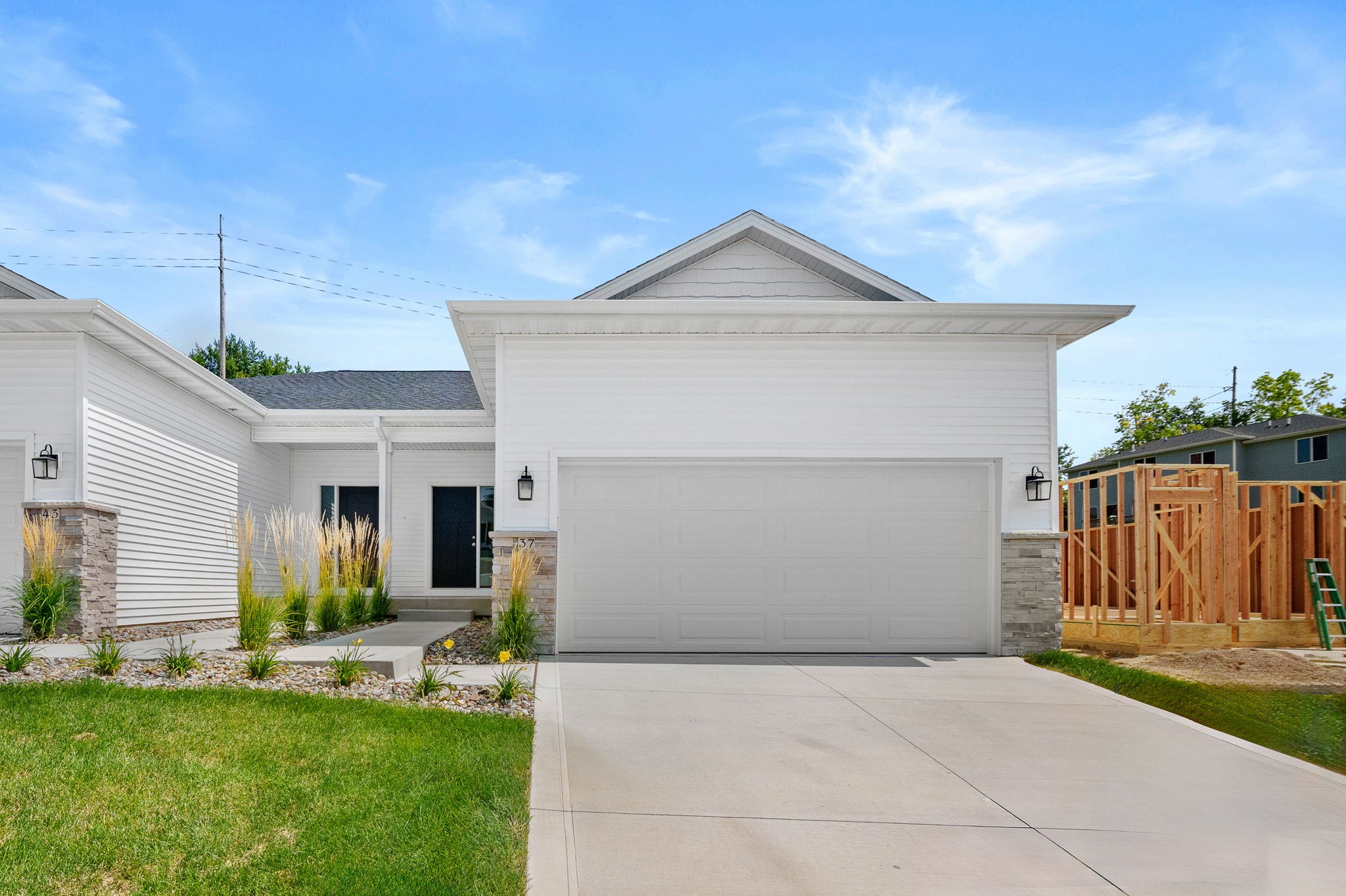 Keeneland Ct, Pleasant Hill, IA 50327