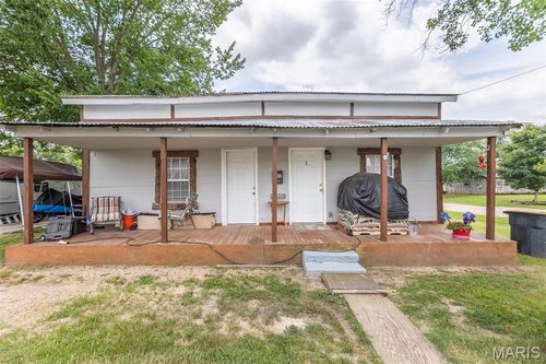 102 E Charles St, Doniphan, MO, 63935-1733 | Card Image