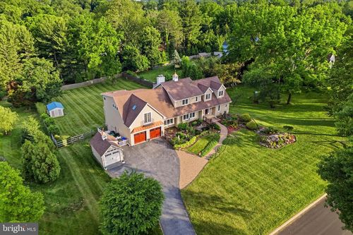 5 Sugar Maple Dr, NEWTOWN SQUARE, PA, 19073-2020 | Card Image