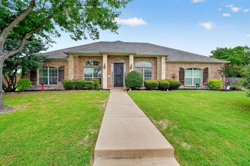 800 Wren Ct, Forney, TX, 75126-7758 | Card Image