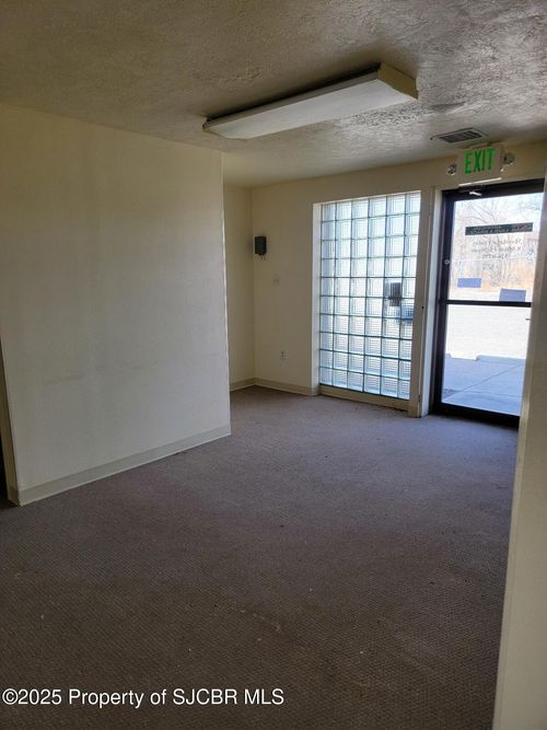307 S Lake Street, Farmington, NM, 87401 | Card Image
