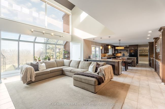 13 Connor Crt, House other with 6 bedrooms, 4 bathrooms and 10 parking in Stoney Creek ON | Image 11