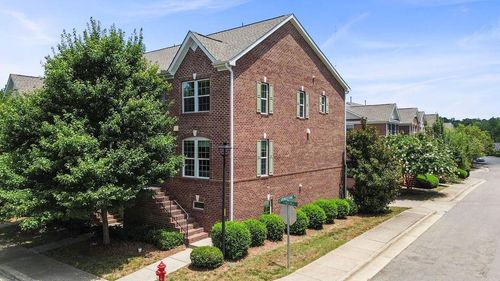 400 N Tunstall Ave, Apex, NC, 27502-1663 | Card Image